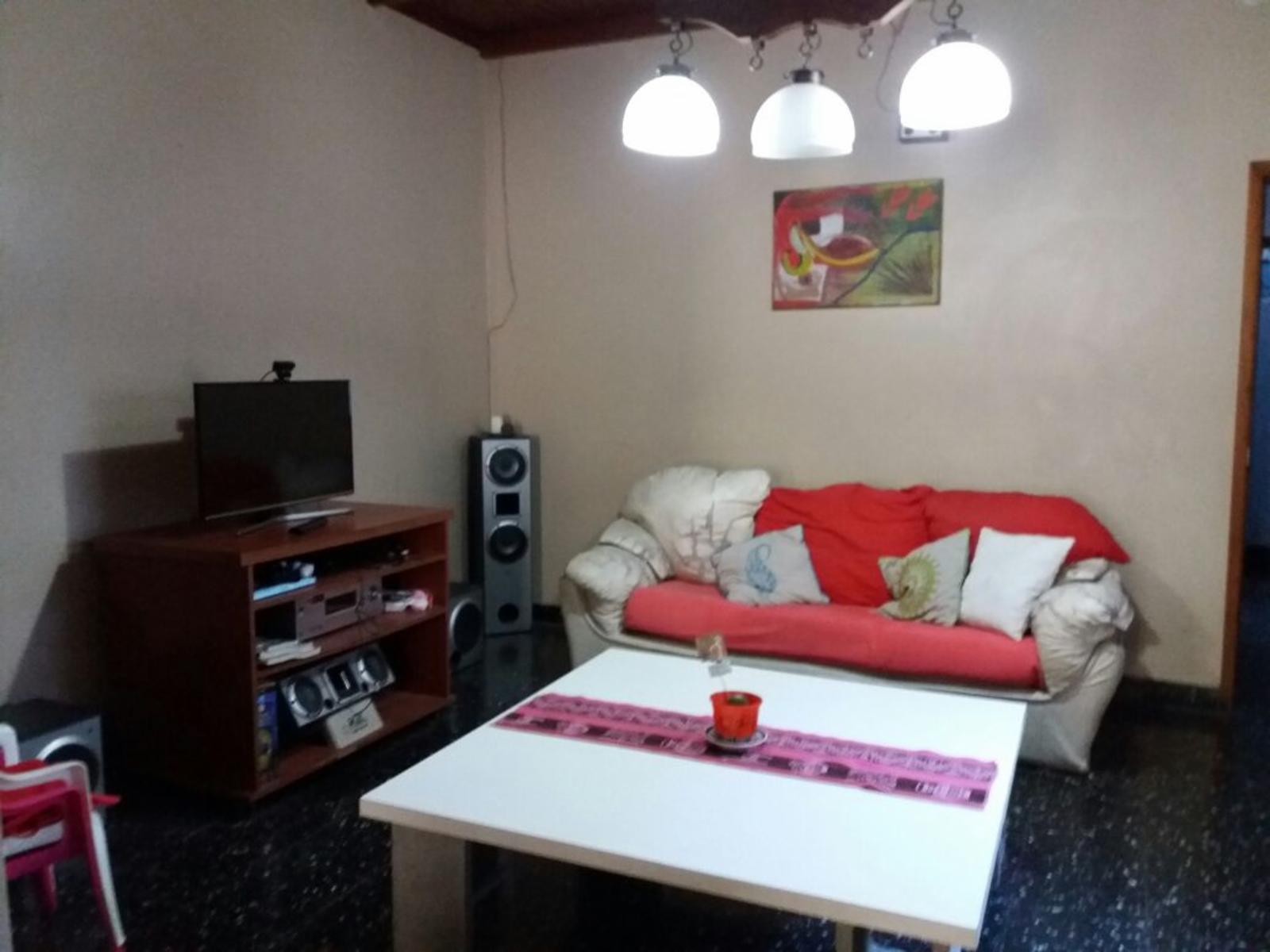 Venta Ramos Mejia Casa 3 Ambientes con Cochera — foto 2