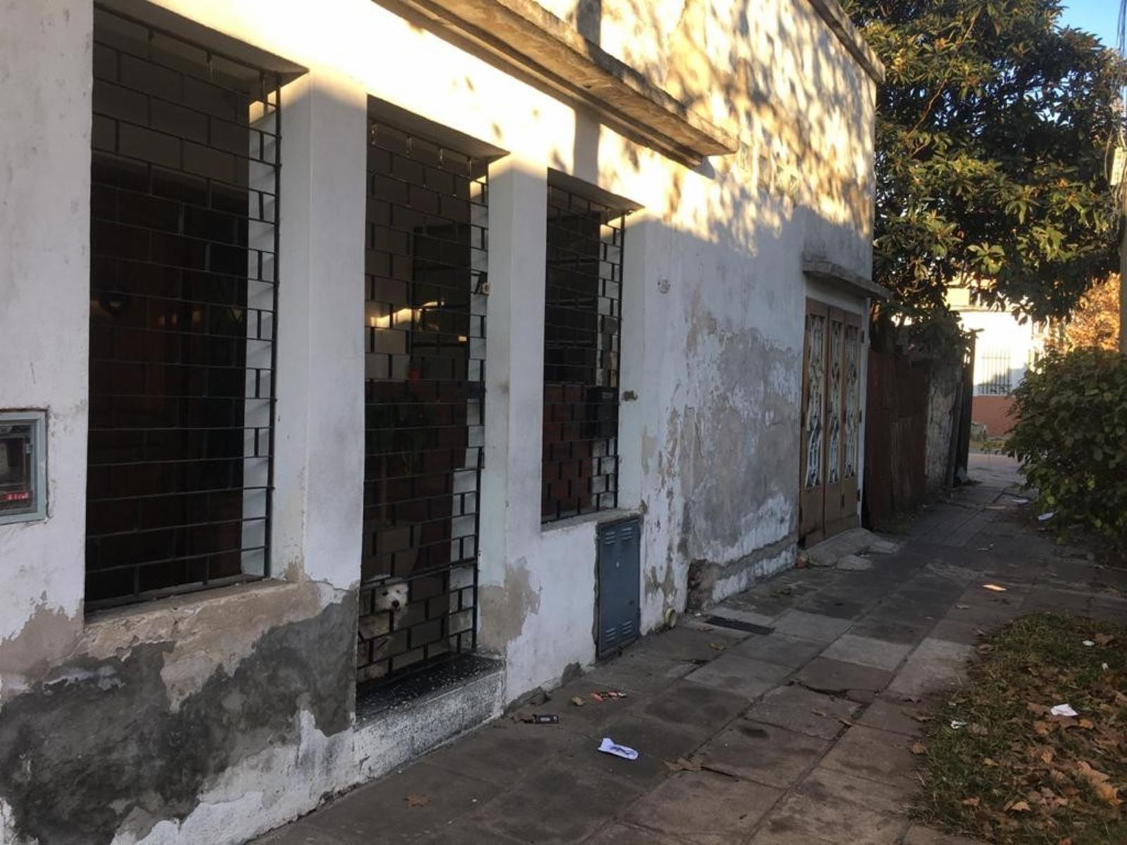 Venta Ramos Mejia Casa 3 Ambientes con Cochera — foto 15