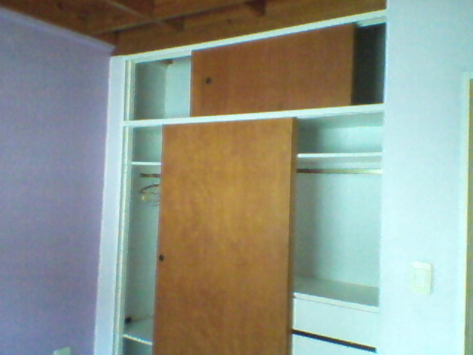 TRIPLEX 4 AMBIENTES AL FRENTE CON COCHERA - ZONA VILLA LUZURIAGA