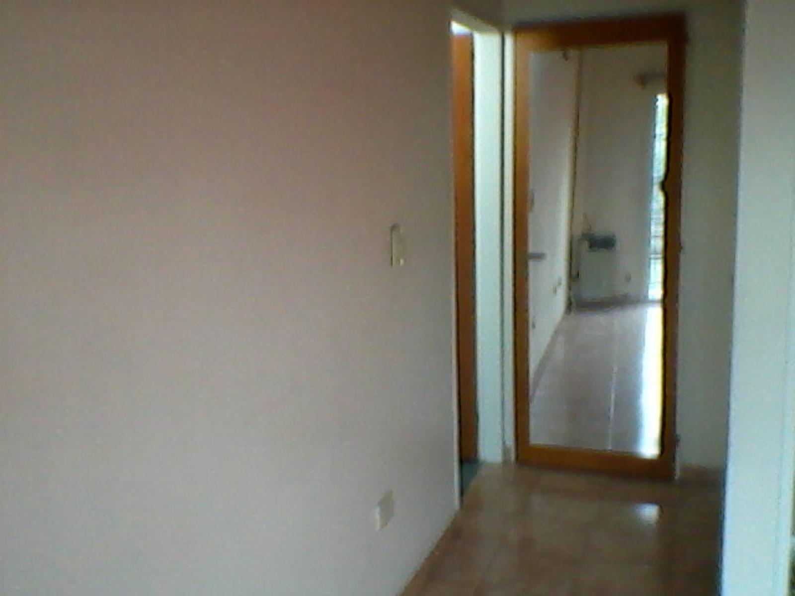 TRIPLEX 4 AMBIENTES AL FRENTE CON COCHERA - ZONA VILLA LUZURIAGA — foto 3