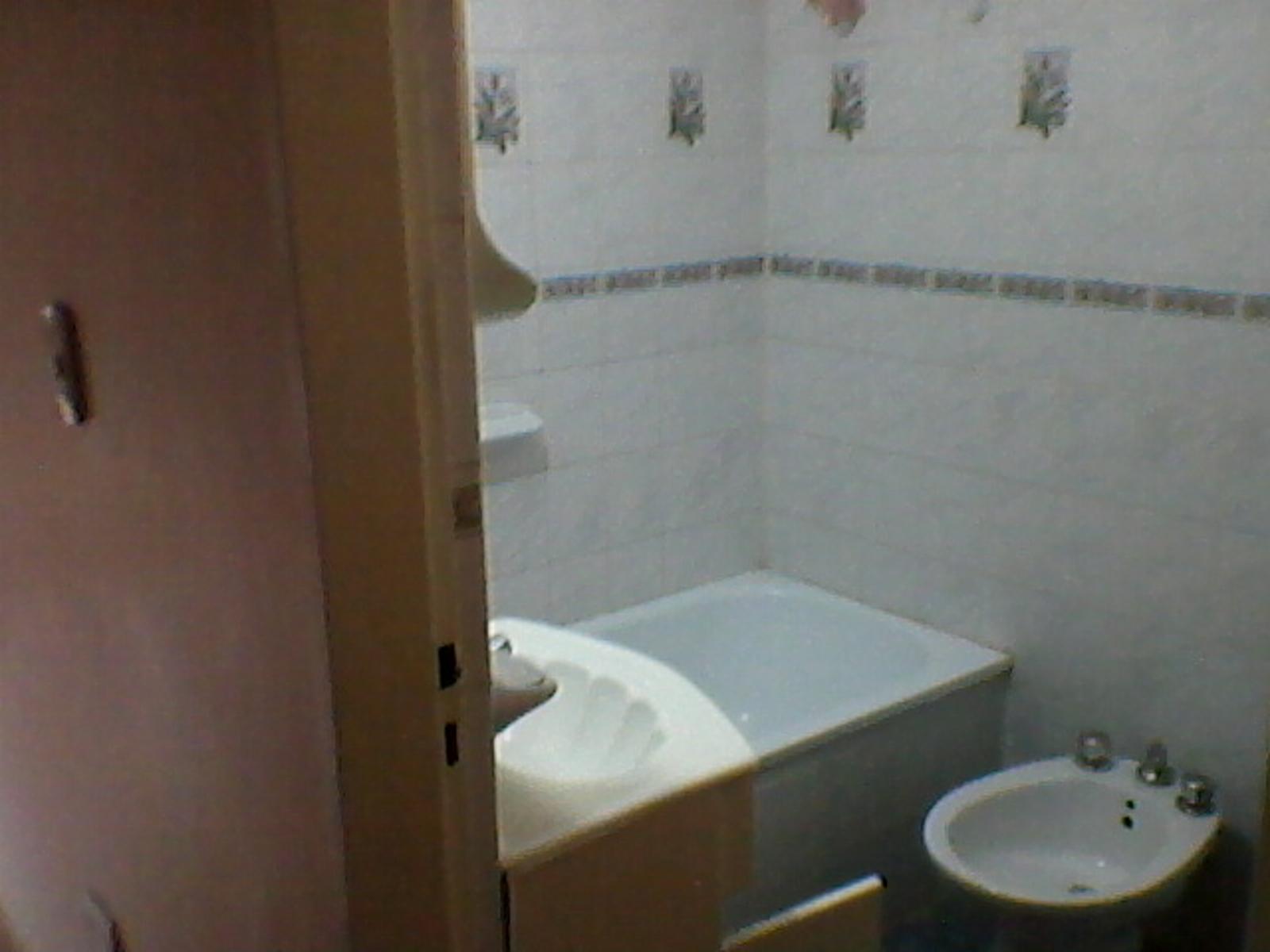 TRIPLEX 4 AMBIENTES AL FRENTE CON COCHERA - ZONA VILLA LUZURIAGA — foto 5