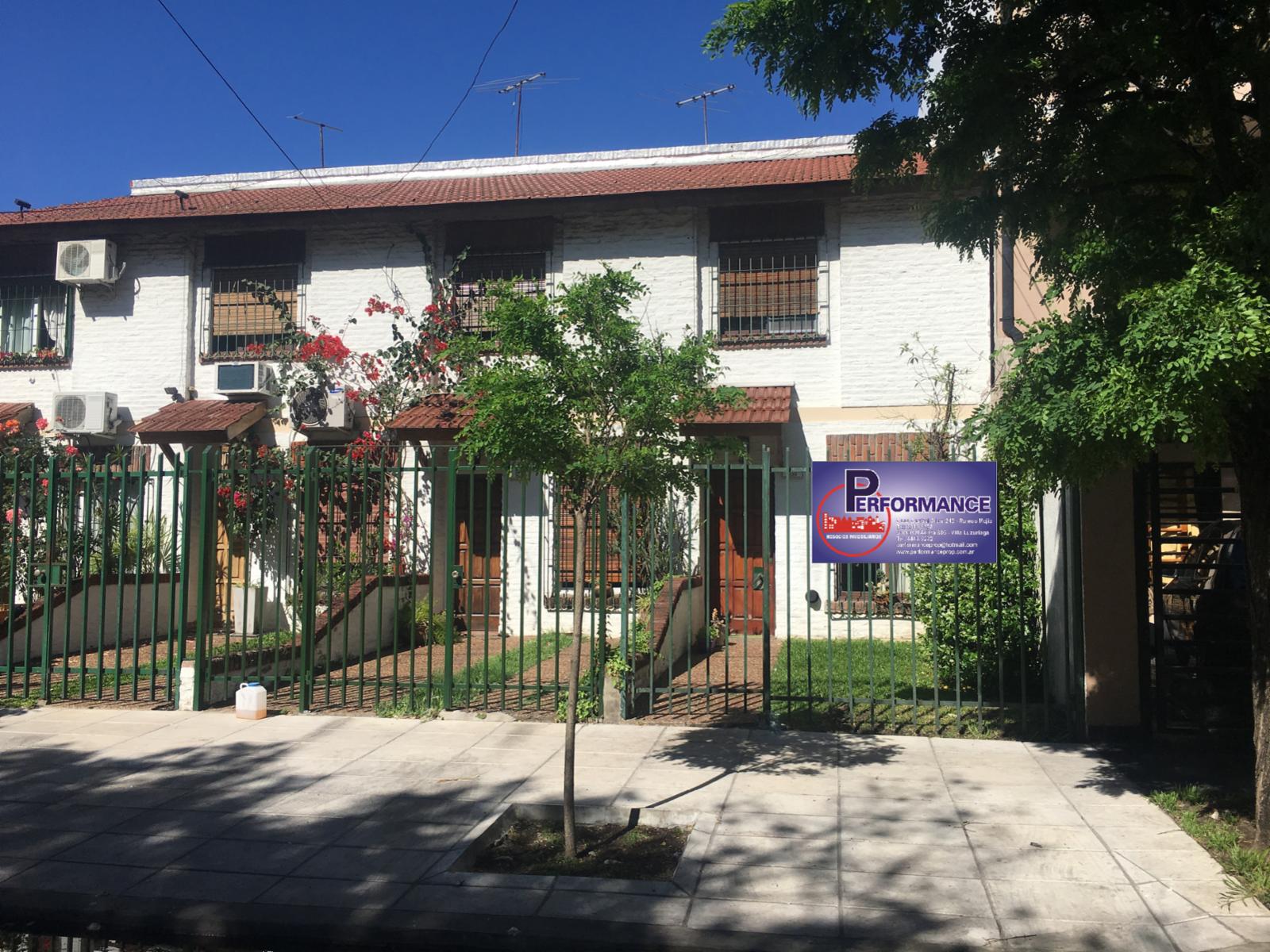 DUPLEX 3 AMB AL FRENTE CON COCHERA