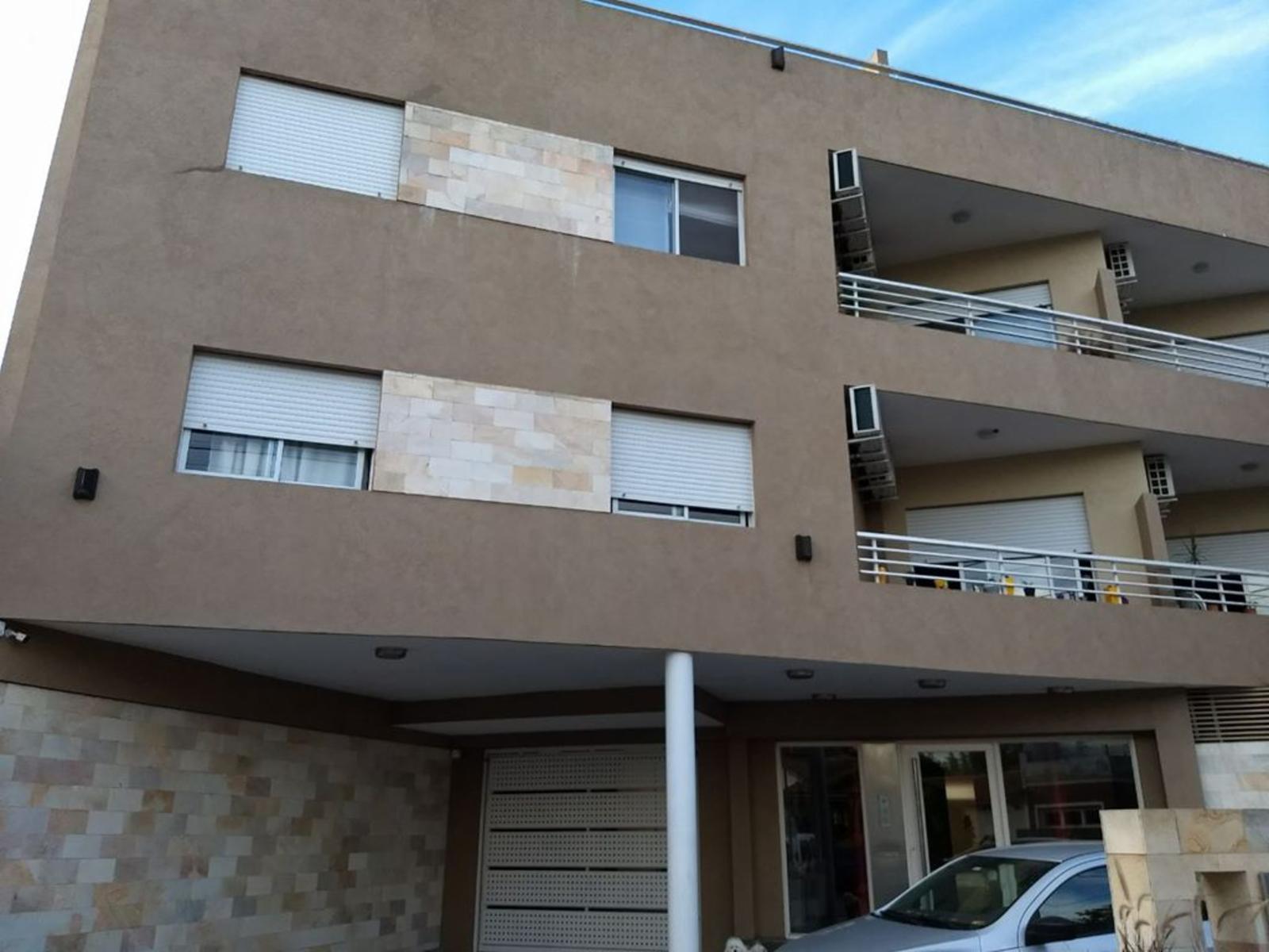 Departamento 3 Amb al frente.