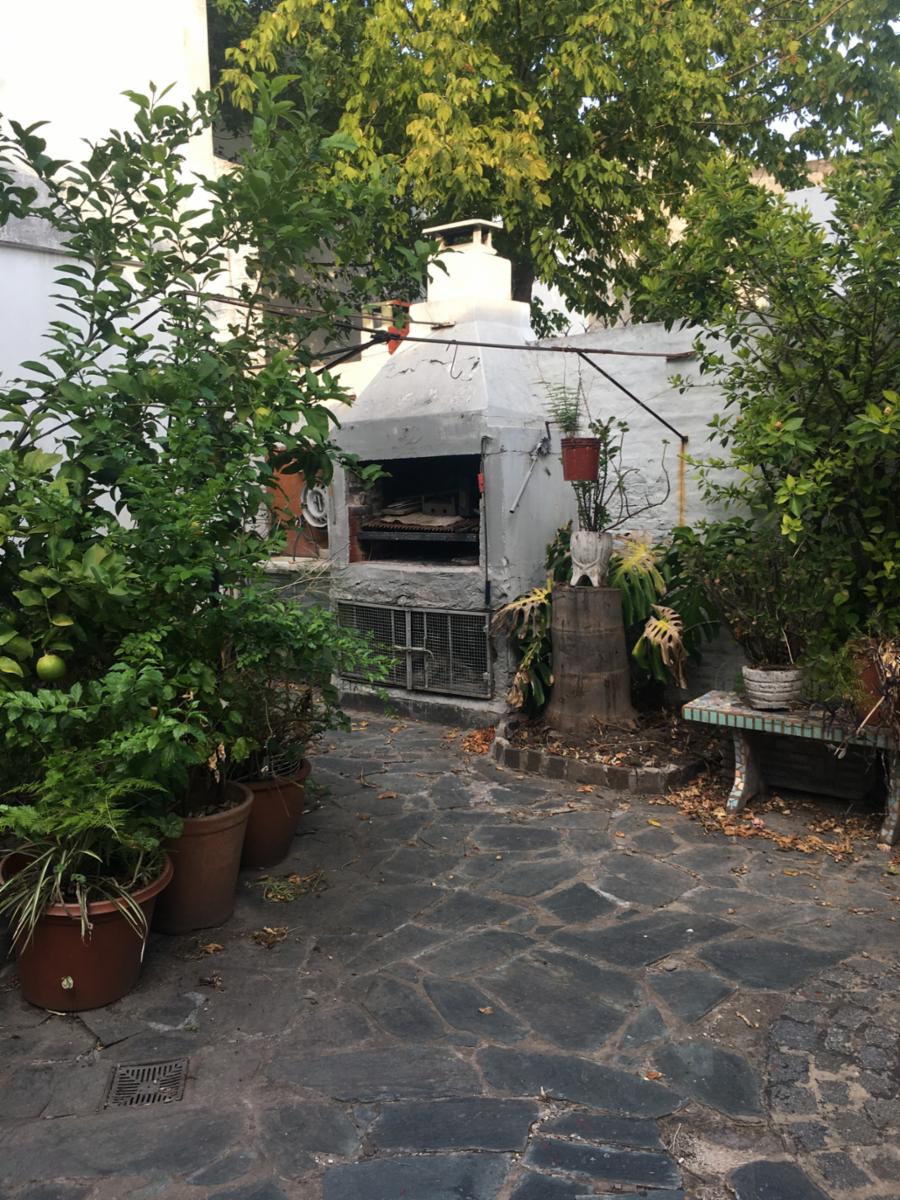 Casa 5 Ambientes con Fondo,Galpon y Cochera - Zona Lomas de Mirador — foto 8