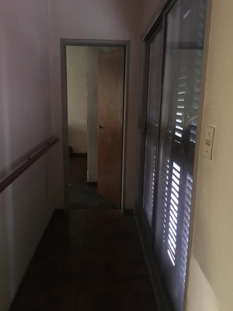 Casa 5 Ambientes con Fondo,Galpon y Cochera - Zona Lomas de Mirador — foto 13