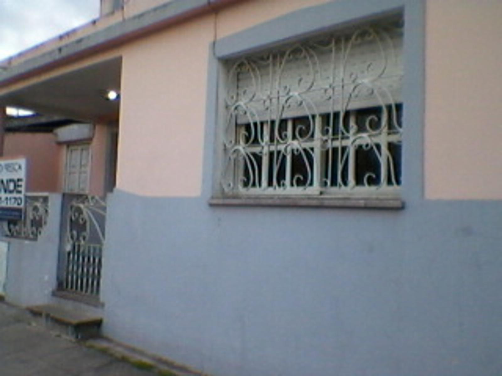 Casa tipo PH a la calle