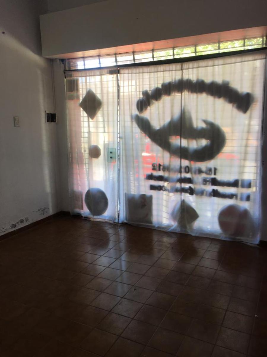 2 LOCALES COMERCIAL AL FRENTE — foto 3