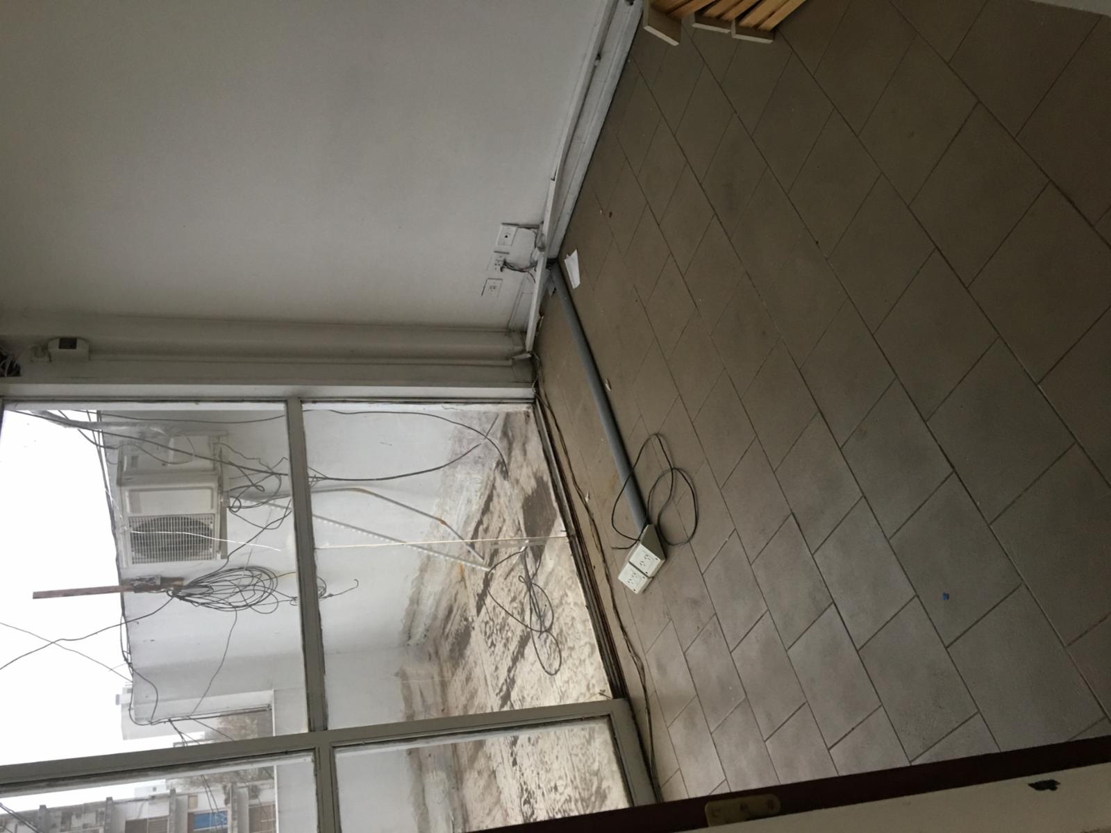 Alquiler Oficina Céntrica frente a la Estación Ramos Mejía - 10