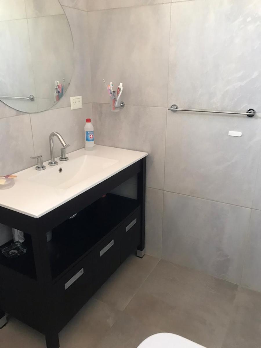 CASA 4 AMBIENTES IMECABLE — foto 12