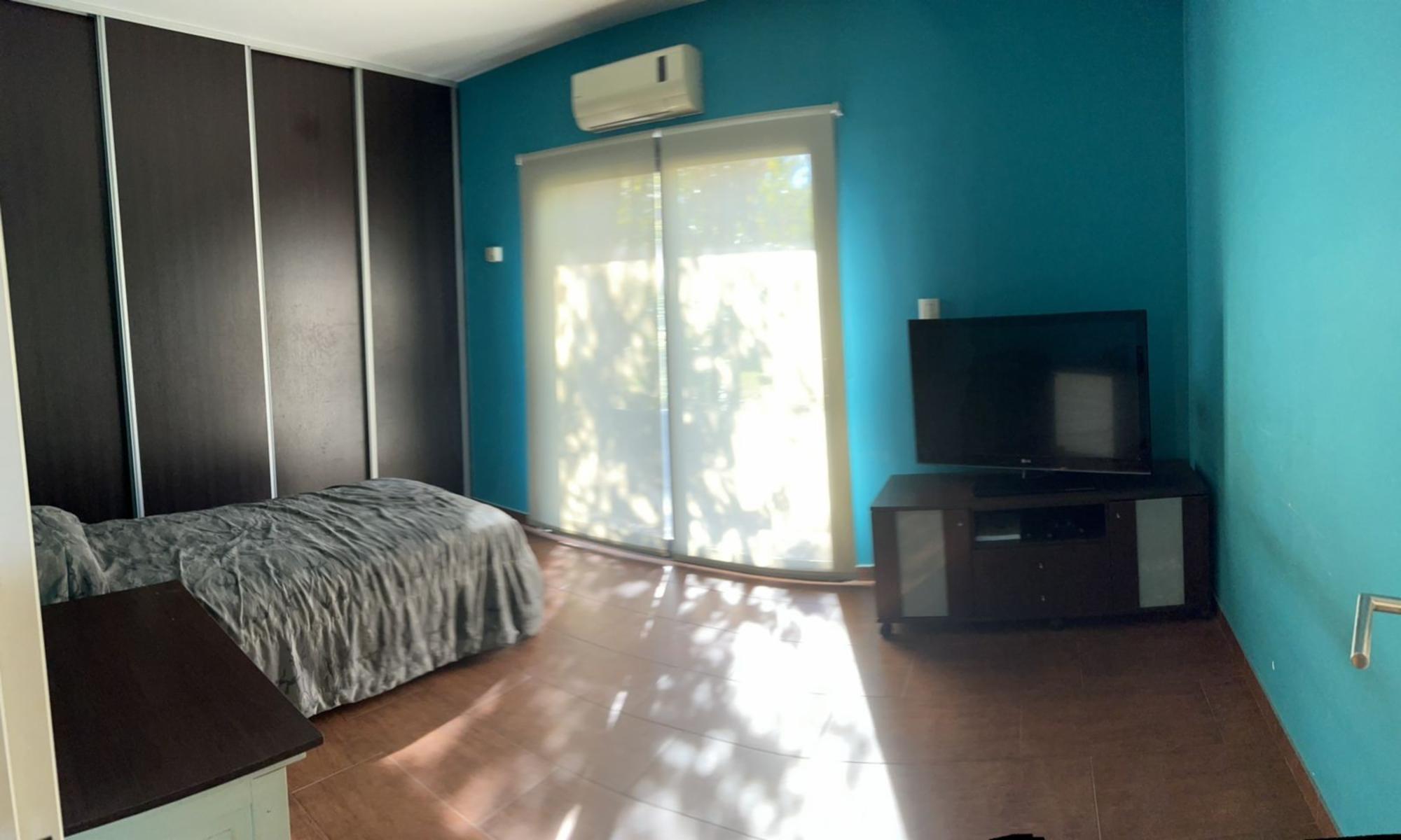 Villa Sarmiento Venta Casa 5 Ambientes con Fondo y Piscina — foto 4
