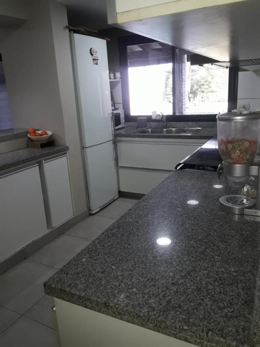 Villa Sarmiento Venta Casa 5 Ambientes con Fondo y Piscina — foto 15