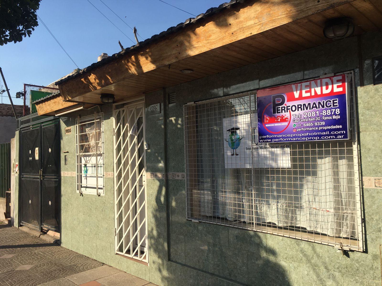 VENTA EN BLOCK CASA 4 AMBIENTES TRES LOCALES - RAMOS MEJIA
