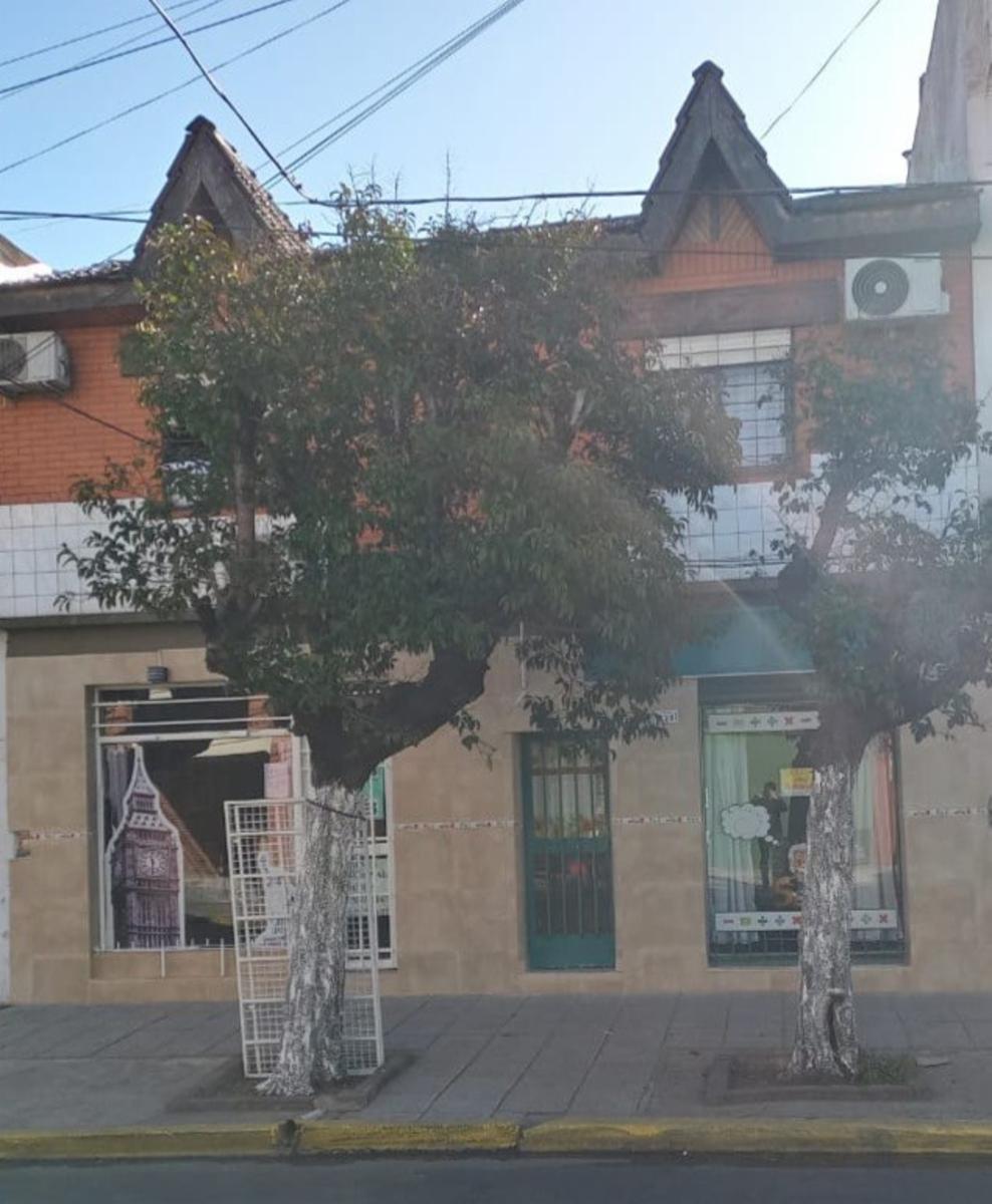VENTA EN BLOCK CASA 4 AMBIENTES TRES LOCALES - RAMOS MEJIA — foto 9