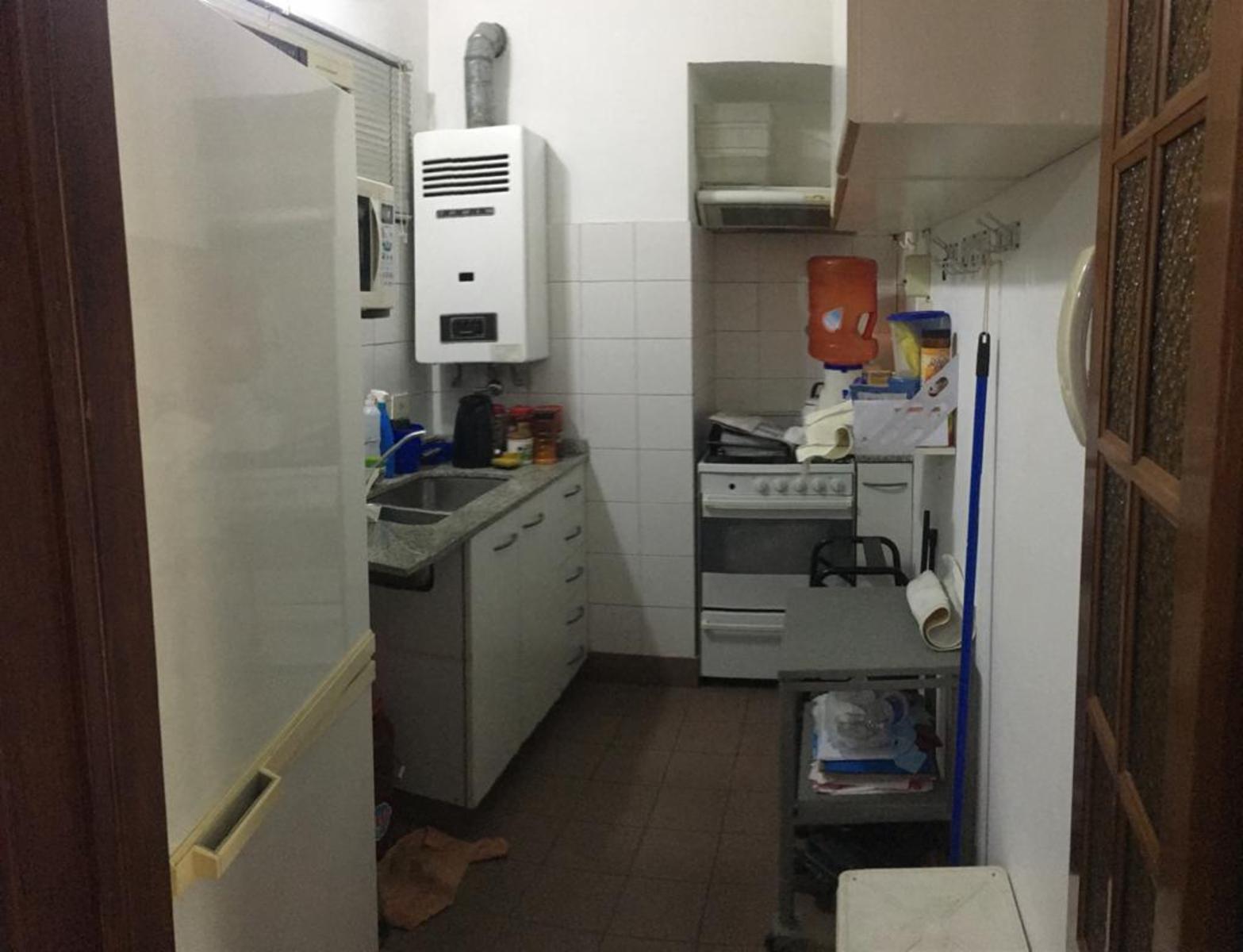 DEPARTAMENTO 3 AMBIENTES AL FRENTE CON COCHERA -PUERTO MADERO — foto 4