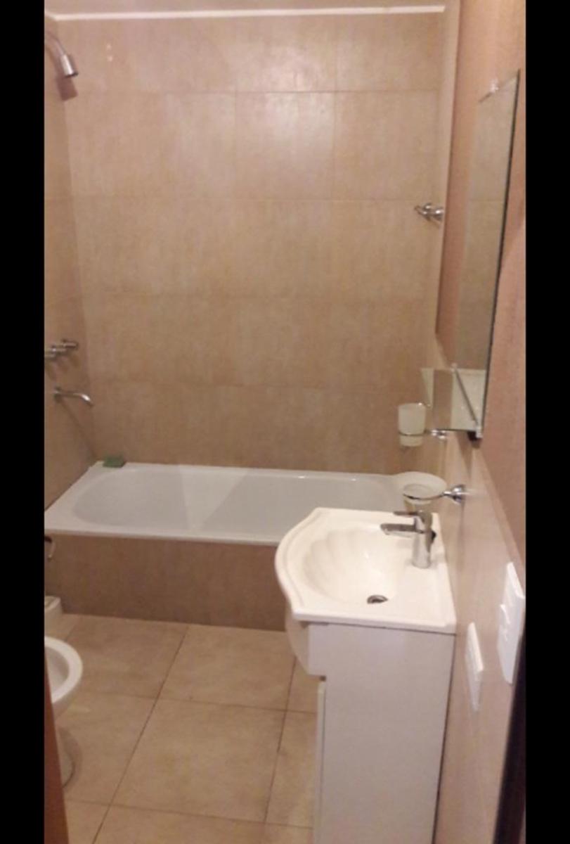 EXCELENTE DEPARTAMENTO 2 AMBIENTES CON PATIO — foto 5