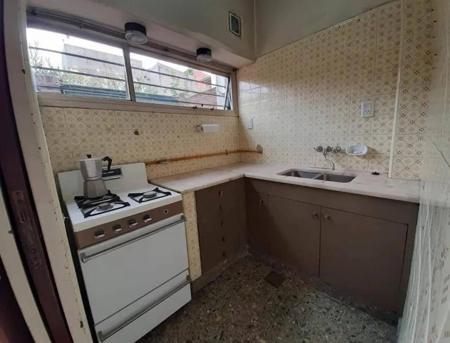 VENTA EN BLOCK CASA DE 2 PLANTAS LOCAL Y DEPARTAMENTO INDEPENDIENTE ALFONDO - IDEAL PARA FAMILIA - IDEAL GERIATRICOS o CONSULTORIOS EXTERNOS- ZONA RAMOS MEJIA — foto 6