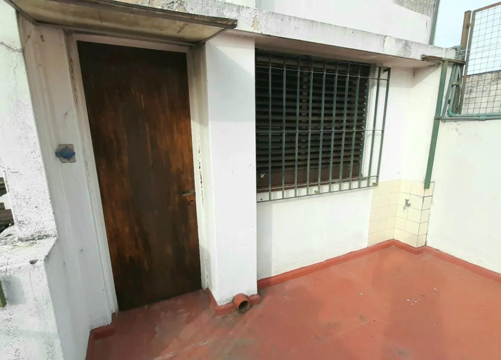 VENTA EN BLOCK CASA DE 2 PLANTAS LOCAL Y DEPARTAMENTO INDEPENDIENTE ALFONDO - IDEAL PARA FAMILIA - IDEAL GERIATRICOS o CONSULTORIOS EXTERNOS- ZONA RAMOS MEJIA — foto 7