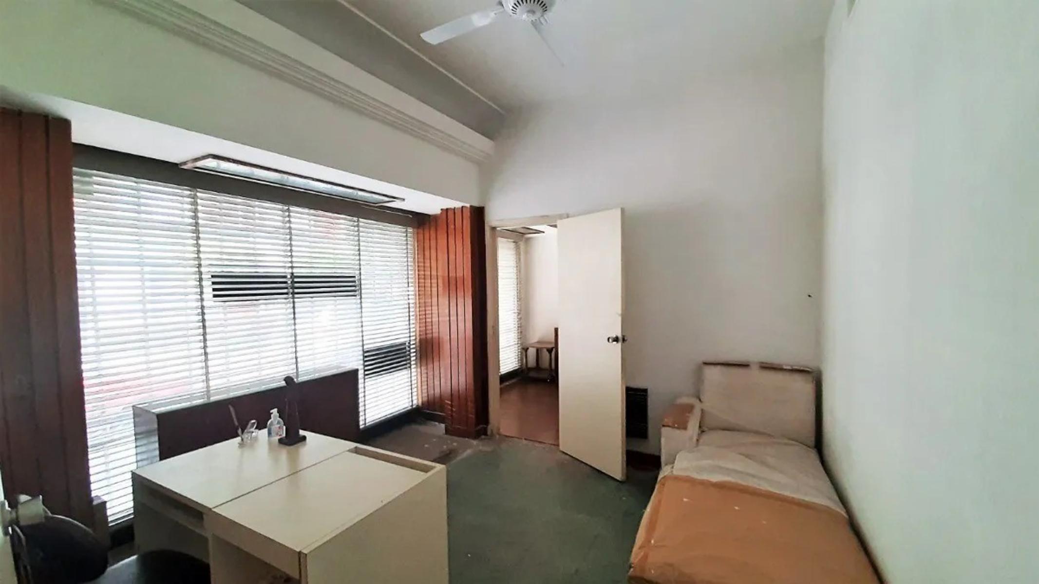 VENTA EN BLOCK CASA DE 2 PLANTAS LOCAL Y DEPARTAMENTO INDEPENDIENTE ALFONDO - IDEAL PARA FAMILIA - IDEAL GERIATRICOS o CONSULTORIOS EXTERNOS- ZONA RAMOS MEJIA — foto 14