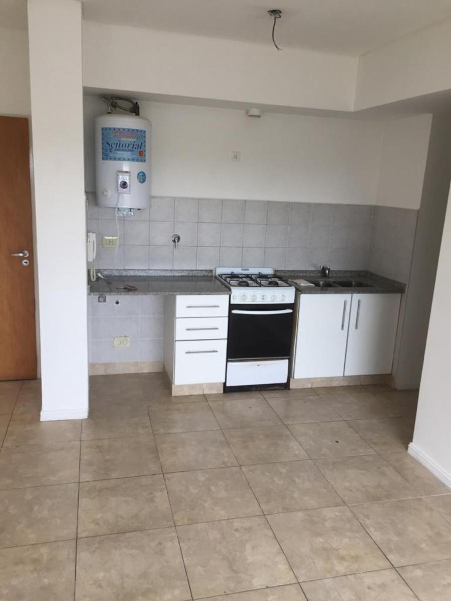 DEPARTAMENTO 2 AMBIENTES - ZONA MORON — foto 7
