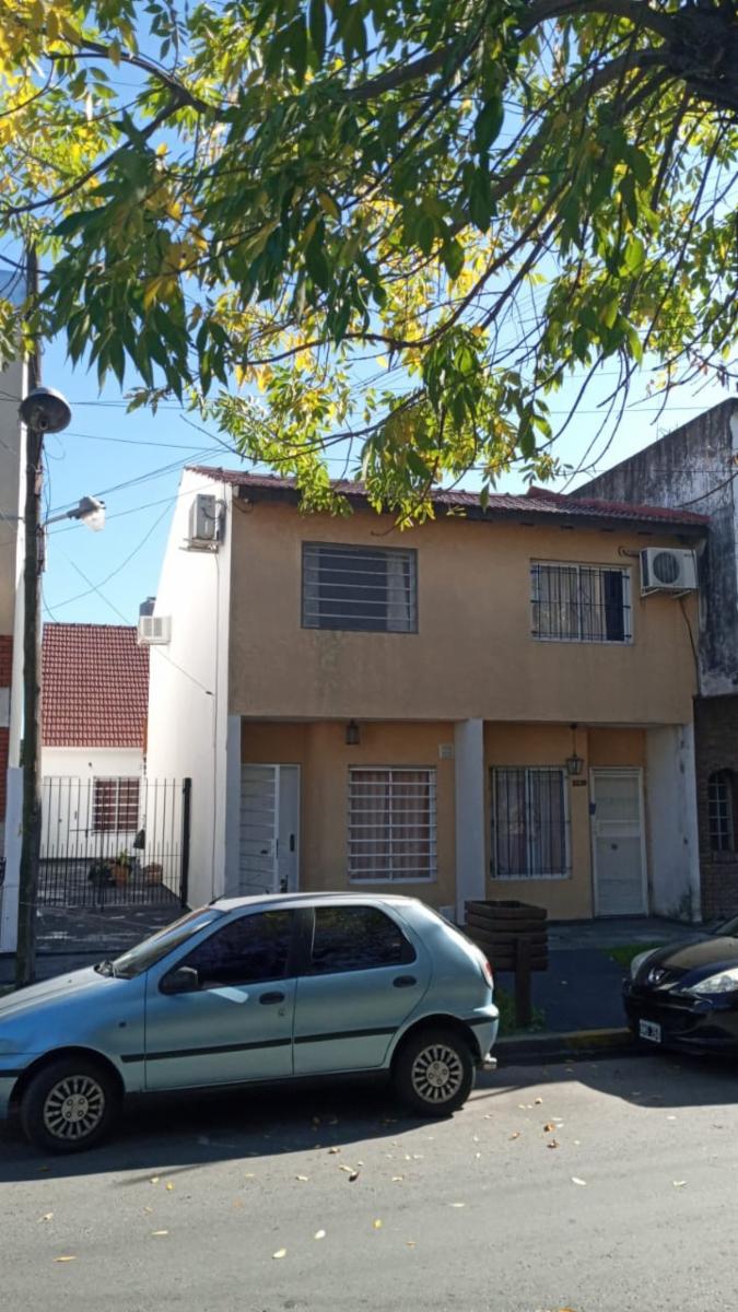 Duplex Tres Ambientes al Frente con Patio y Terraza -Villa Luzuriaga — foto 2