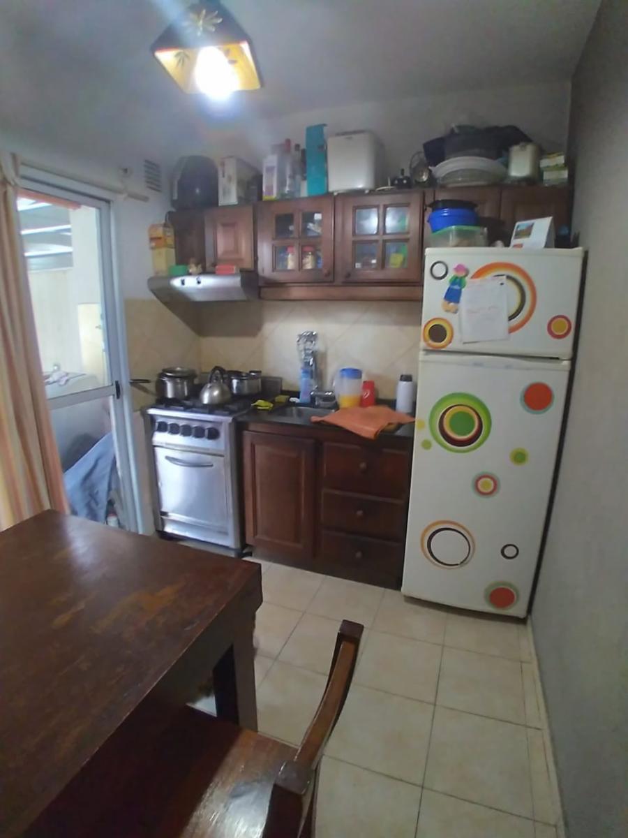 Duplex Tres Ambientes al Frente con Patio y Terraza -Villa Luzuriaga — foto 3