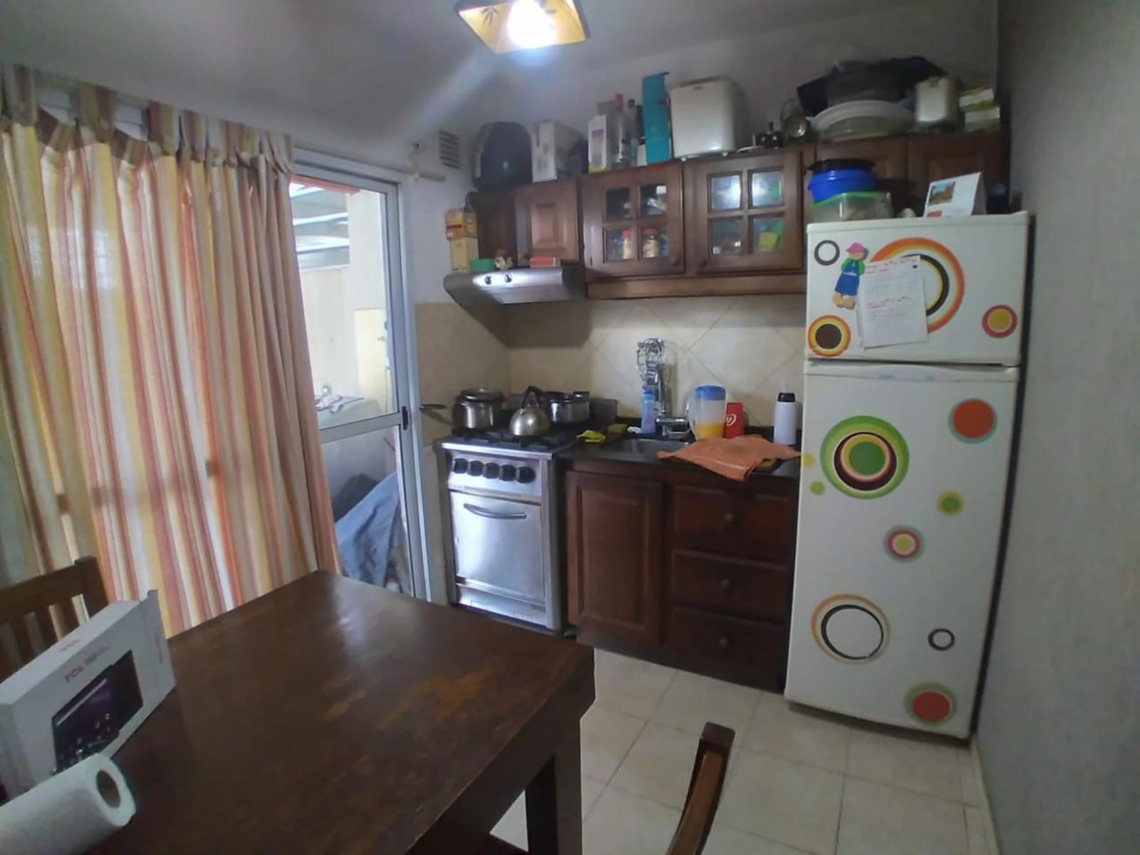 Duplex Tres Ambientes al Frente con Patio y Terraza -Villa Luzuriaga — foto 5
