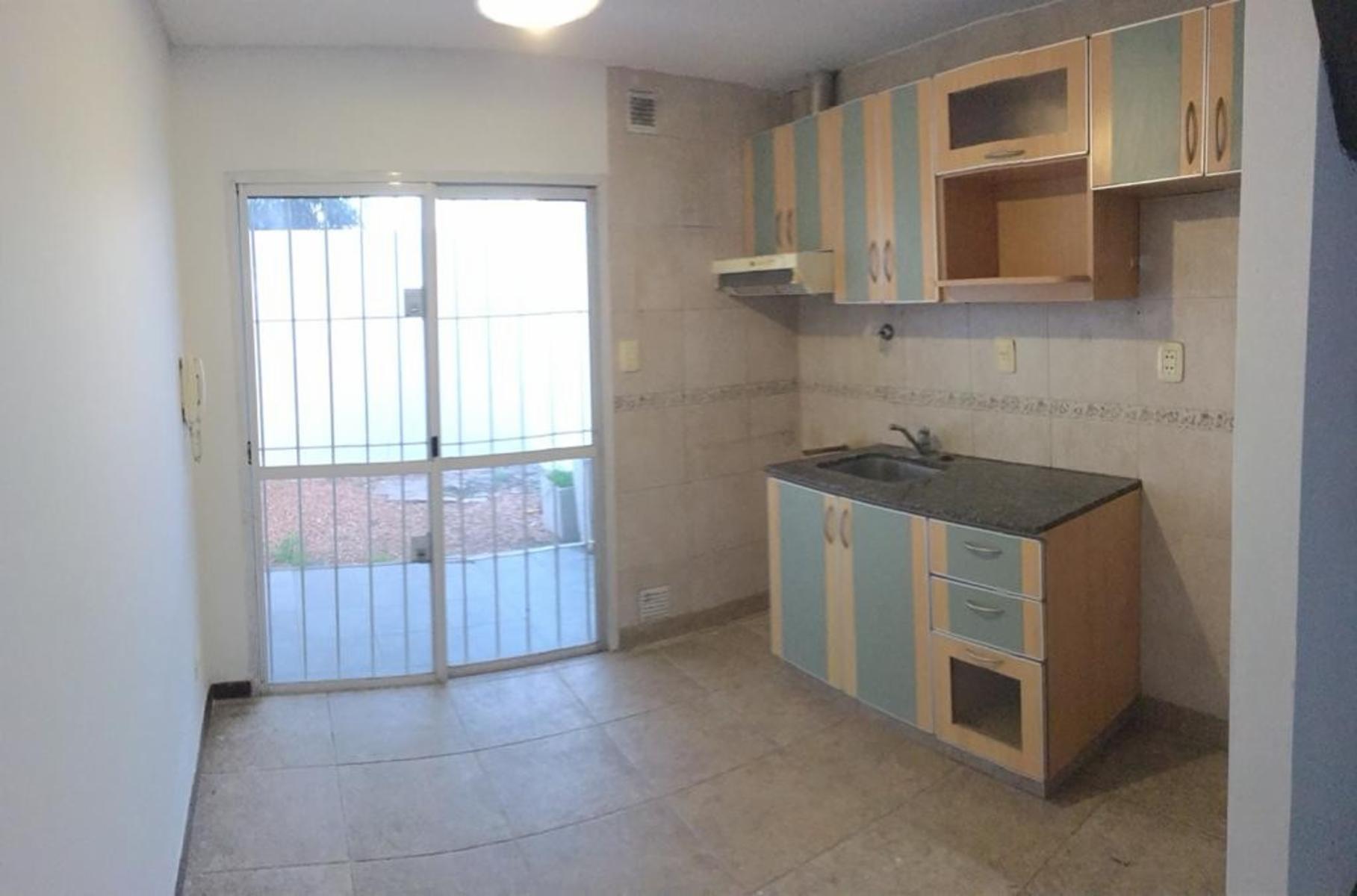 DUPLEX 2 AMBIENTES EN DOS PLANTAS CON PATIO CHICO - ZONA RAMOS MEJIA — foto 6
