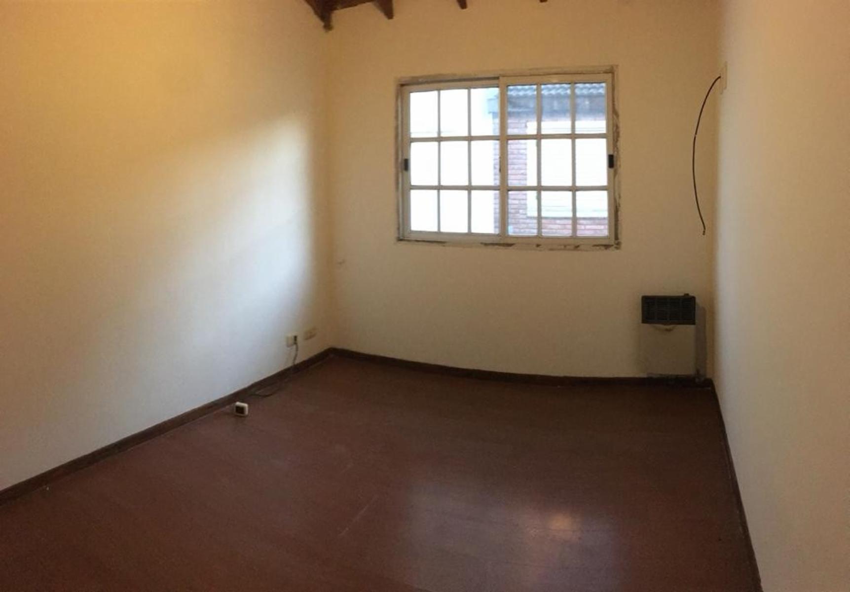DUPLEX 2 AMBIENTES EN DOS PLANTAS CON PATIO CHICO - ZONA RAMOS MEJIA — foto 10