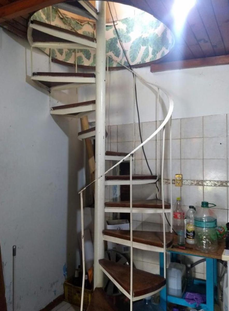 PH 3 AMBIENTES AL FRENTE CON COCHERA Y QUINCHO - PRIMER PISO POR ESCALERA - CASEROS — foto 8