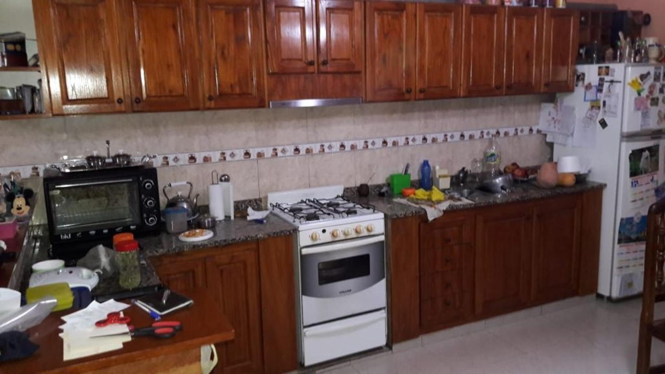 VENTA CASA 5 AMBIENTES VILLA LUZURIAGA CON PISCINA FONDO — foto 4