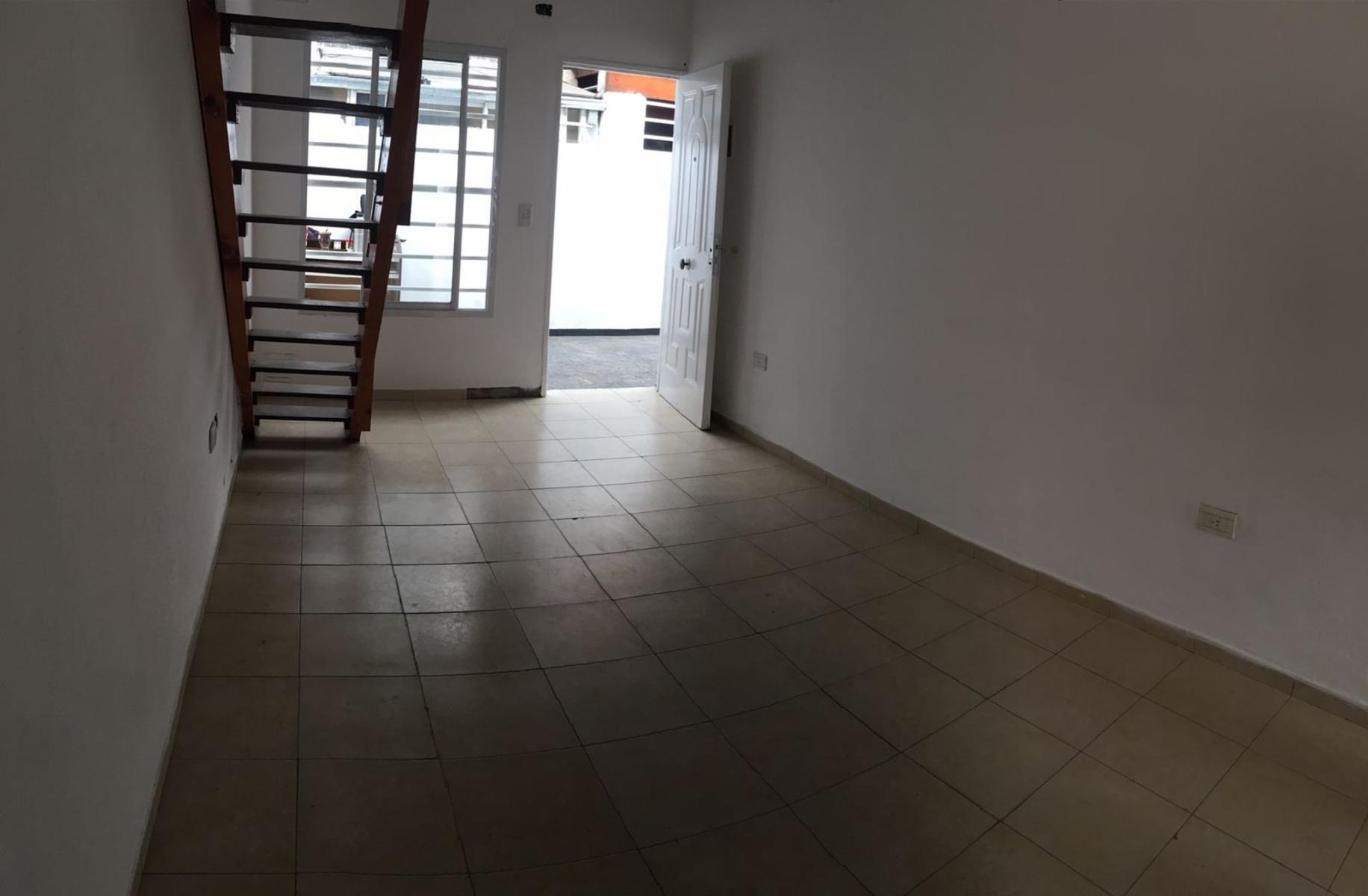 DUPLEX 2 AMBIENTES AL FONDO CON PATIO - ZONA VILLA LUZURIAGA — foto 3