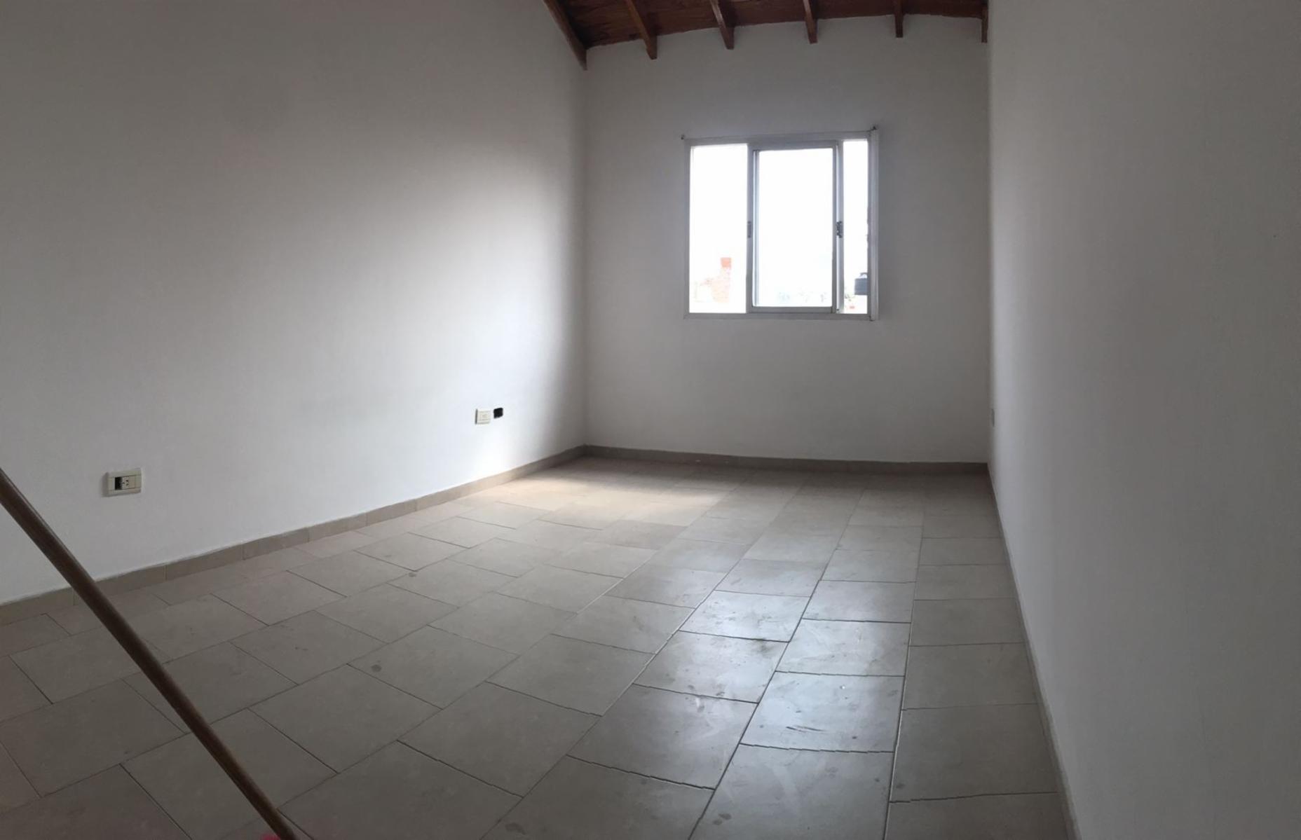 DUPLEX 2 AMBIENTES AL FONDO CON PATIO - ZONA VILLA LUZURIAGA — foto 6