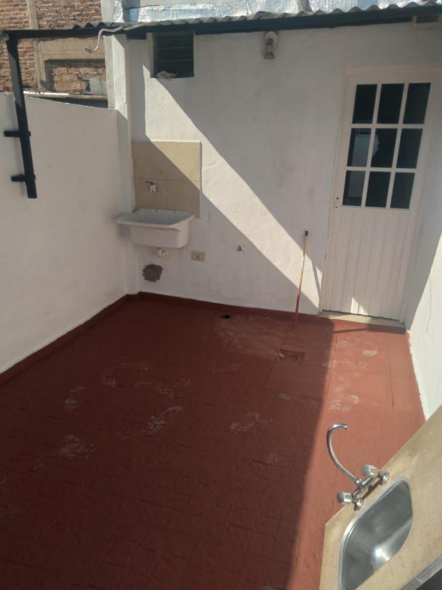 DUPLEX 2 AMBIENTES AL FONDO CON PATIO - ZONA VILLA LUZURIAGA — foto 8