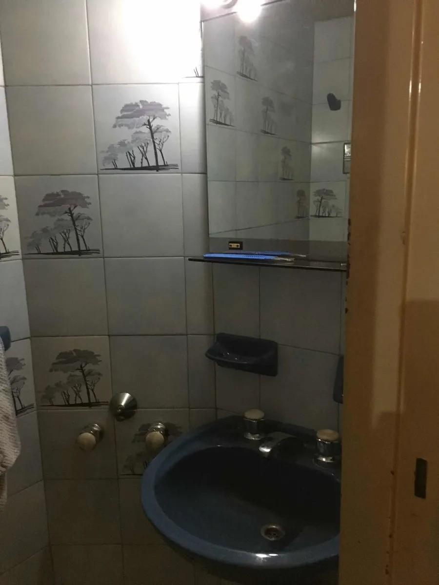 VENTA RAMOS MEJIA CHALET 5 AMBIENTES CON PATIO Y COCHERA — foto 3
