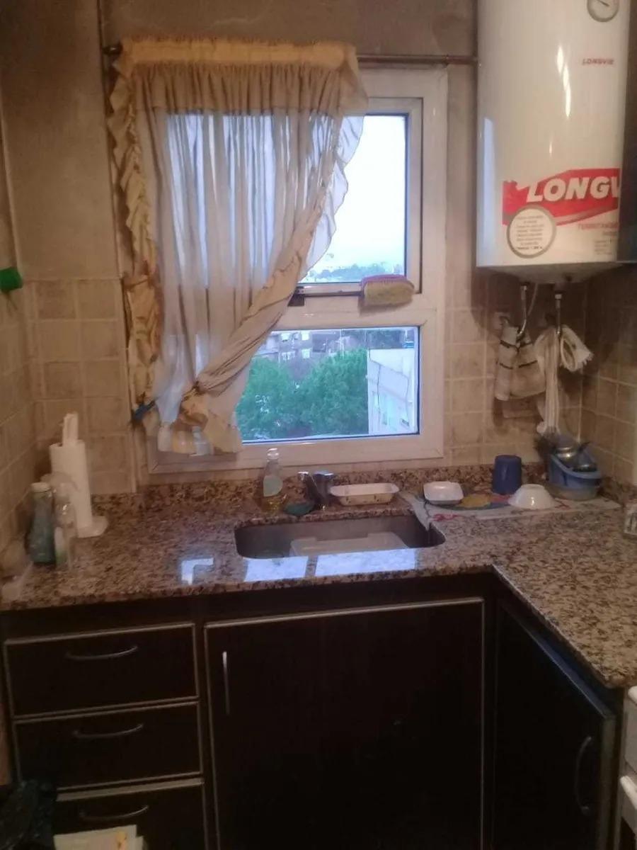 DEPARTAMENTO 2 AMBIENTES AMPLIOS AL FRENTE CON BALCON - MORON CENTRO — foto 3