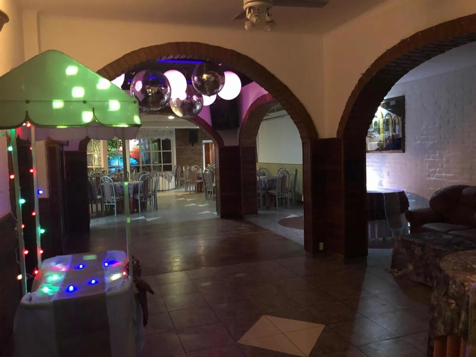 ALQUILER CASA COMERCIAL IDEAL GASTRONOMIA ZONA LOMAS DE MIRADOR - 3