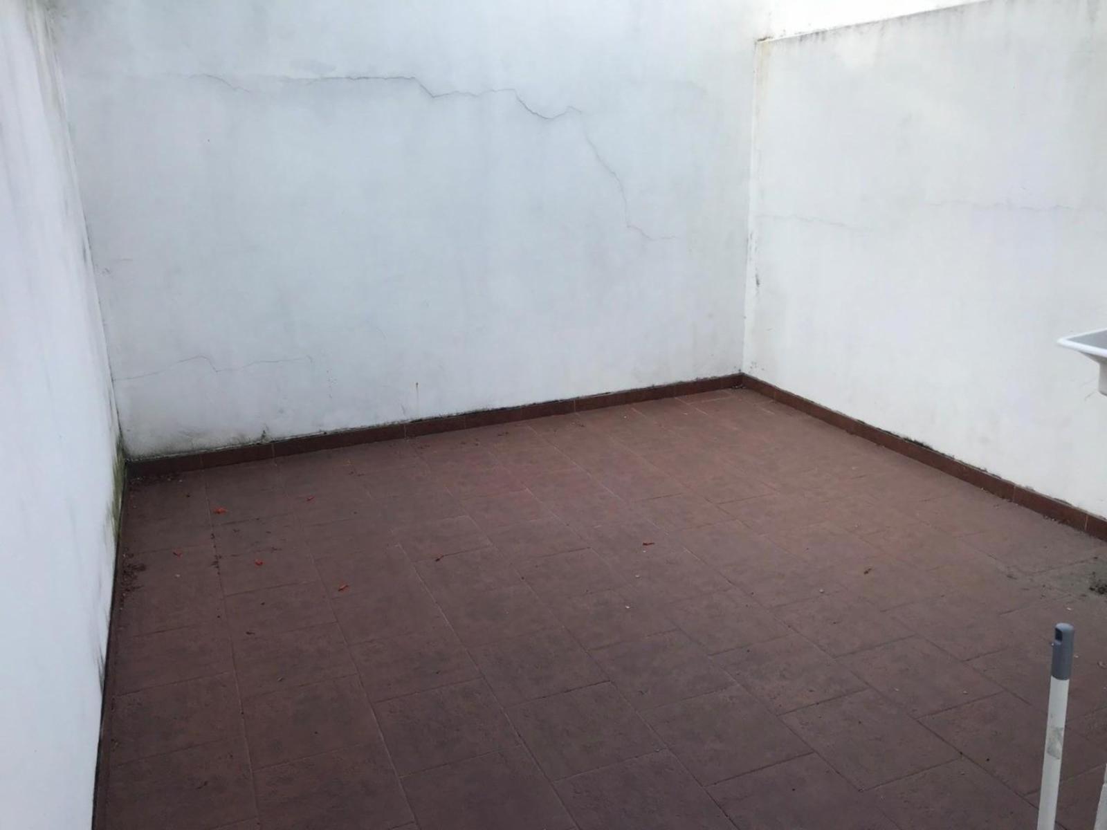 EXCELENTE DEPARTAMENTO MONOAMBIENTE CON PATIO Y COCHERA - ZONA VILLA LUZURIAGA — foto 7