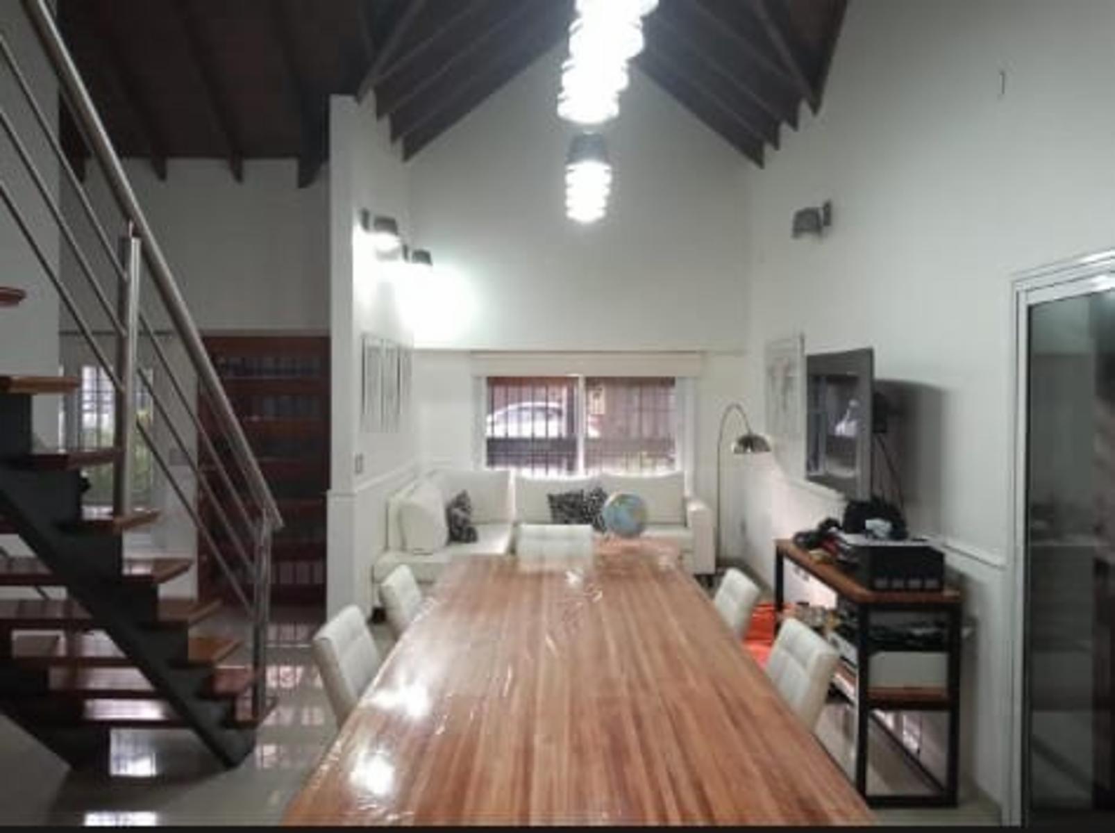 VENTA VILLA LUZURIAGA CHALET 4 AMBIENTES CON FONDO PILETA — foto 10