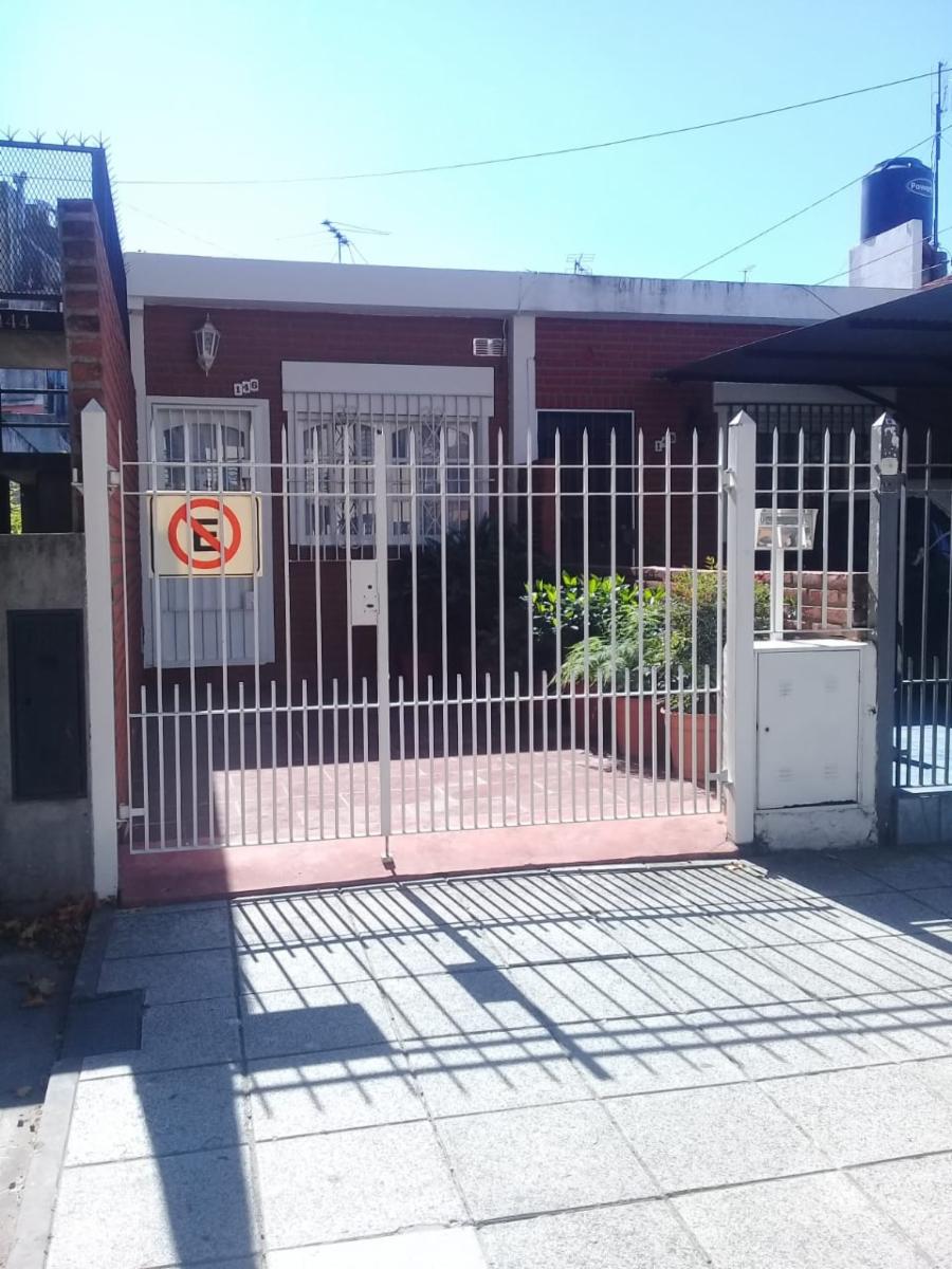 P.H al frente tres ambientes con garage Moron — foto 3