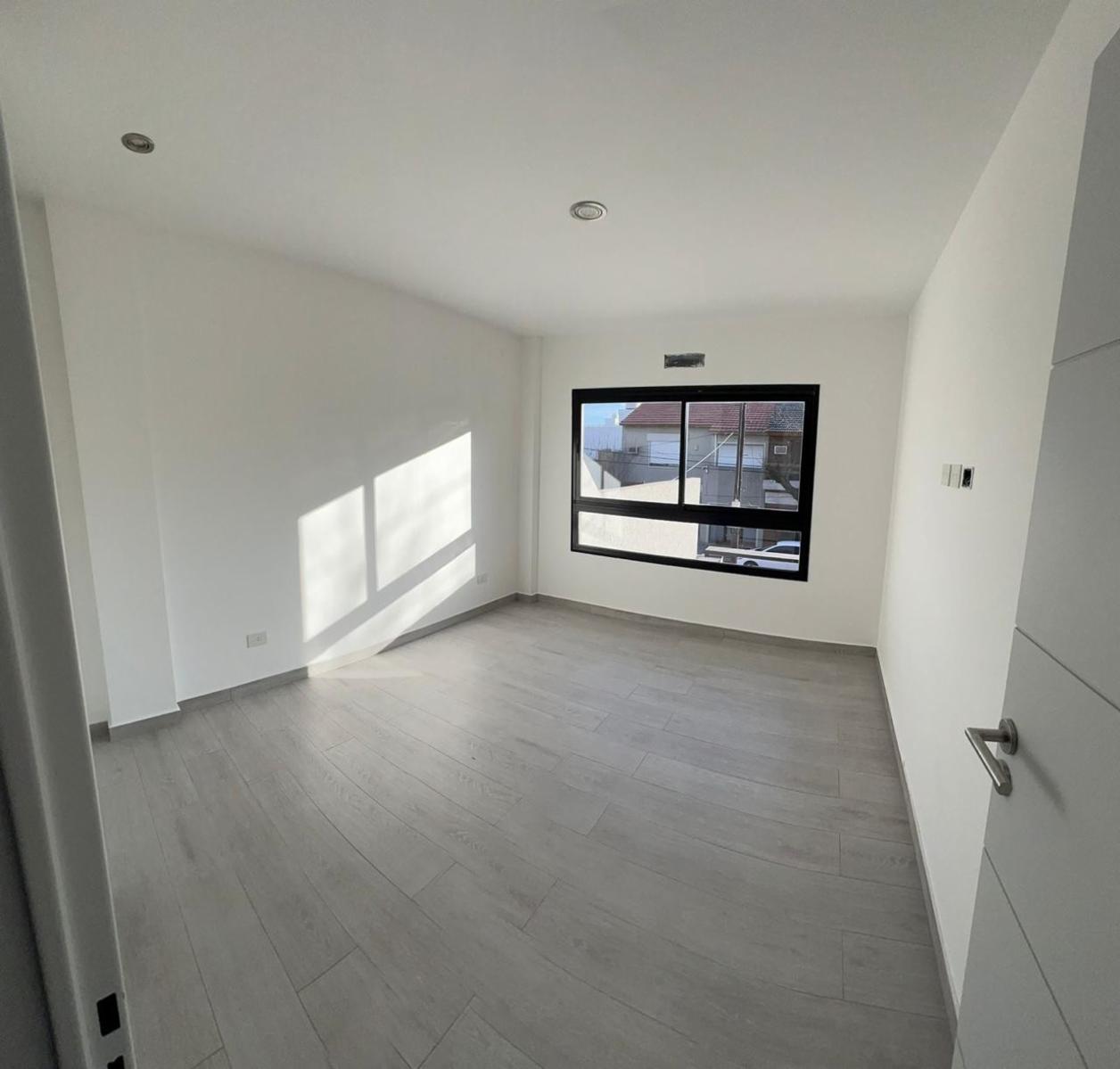 Departamento 2 ambientes con cochera a estrenar Ramos Mejia — foto 4