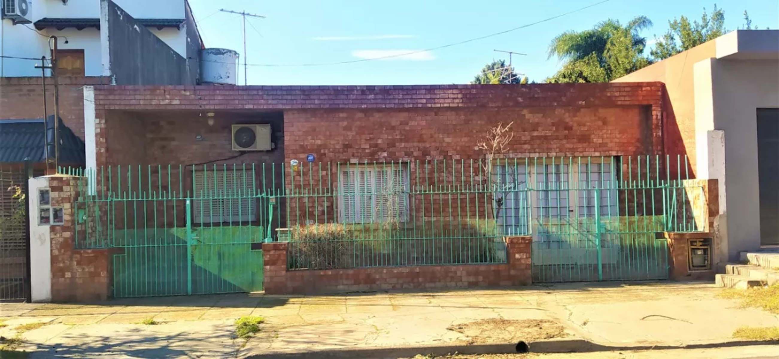 Venta Moron Casa 4 ambientes con garage lote propio — foto 8