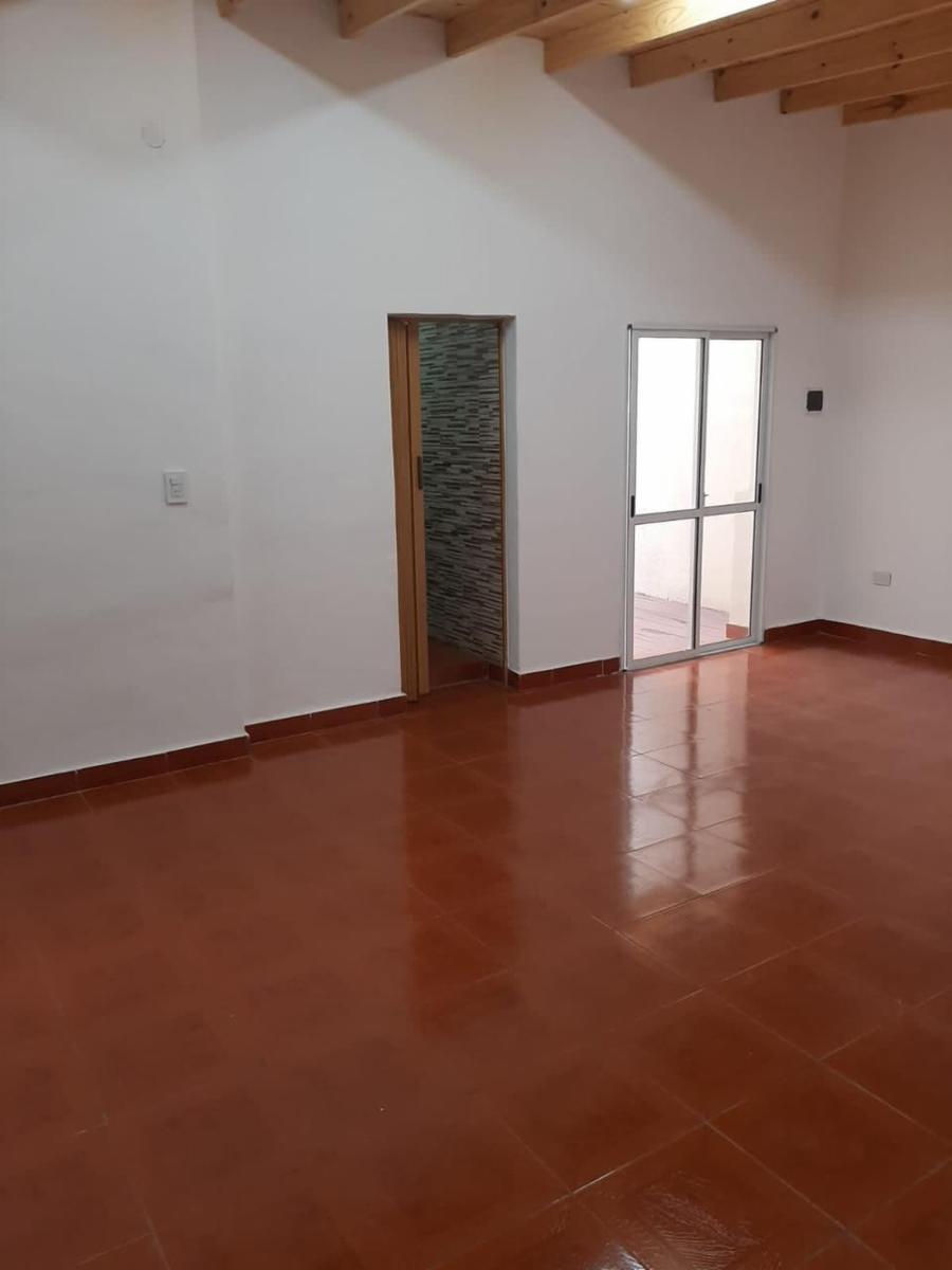Alquiler Departamento monoambiente tipo casa 1 piso x escalera - 4