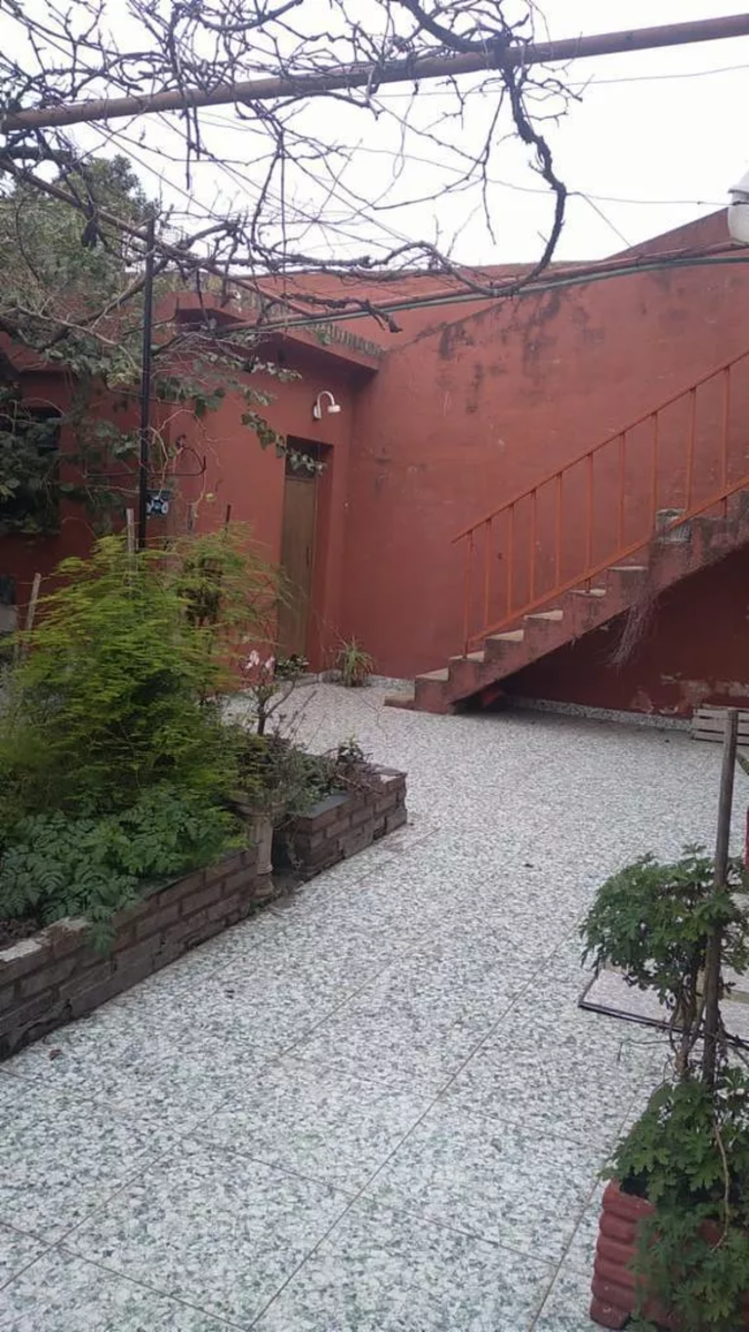 Venta Casa 5 Ambientes con Patio y Cochera San Justo - 5