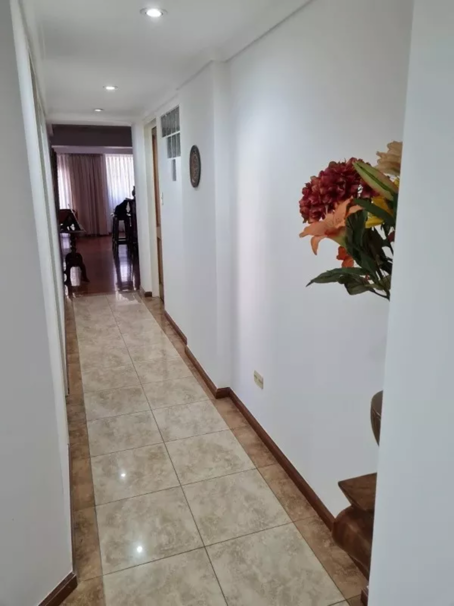 Venta departamento 4 ambientes con cochera centro Ramos Mejia — foto 5