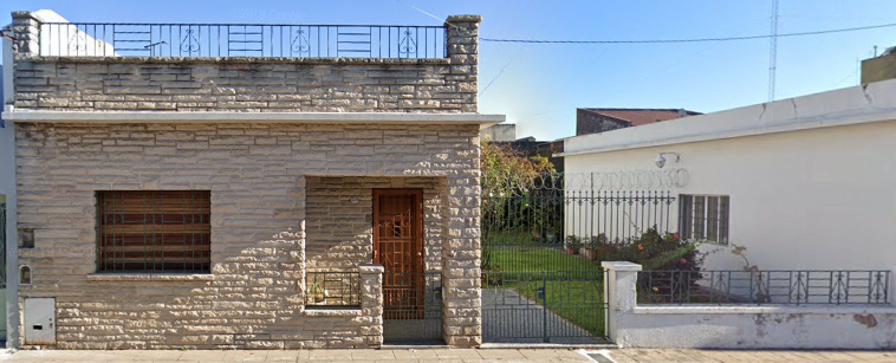 Venta Casa 5 ambientes con fondo San Justo