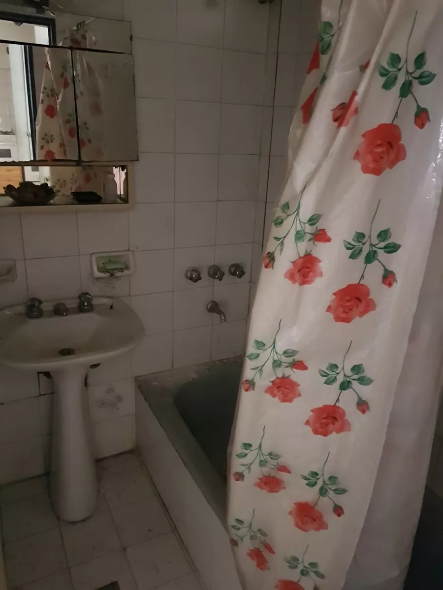 Venta PH 2 ambientes tipo casa Moron - 9