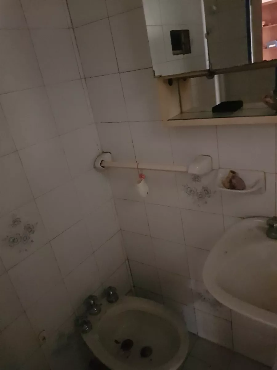 Venta PH 2 ambientes tipo casa Moron - 10