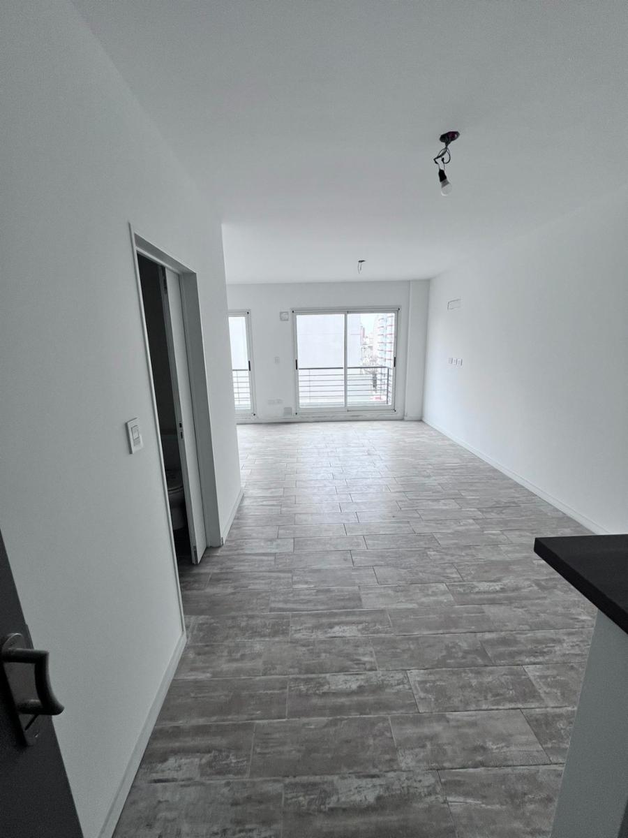 DEPARTAMENTO VENTA FLORES A ESTRENAR CON BALCON — foto 5