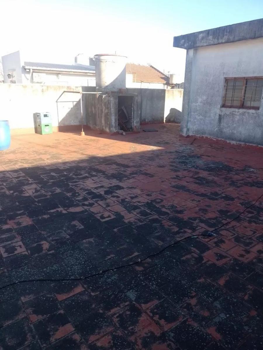 CASA 4 AMBIENTES CON FONDO,TERRAZA Y COCHERA - EL PALOMAR — foto 11