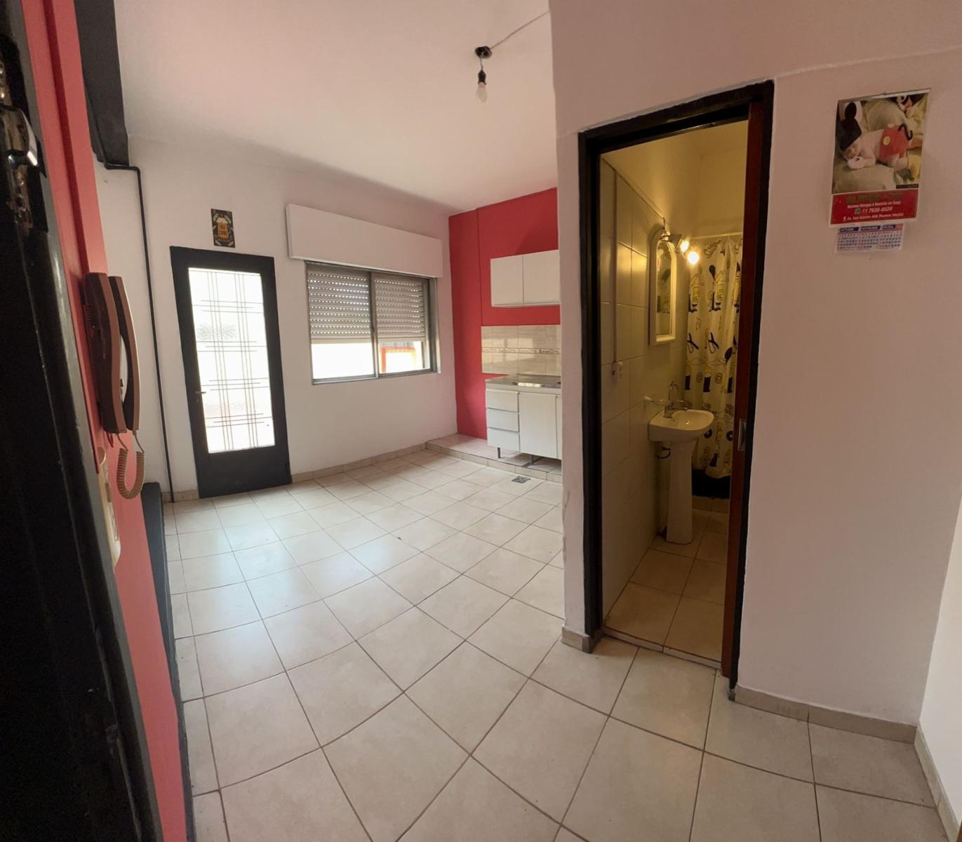 ALQUILER DEPARTAMENTO 2 AMBIENTES PRIMER PISO CON PATIO - RAMOS MEJIA - 2